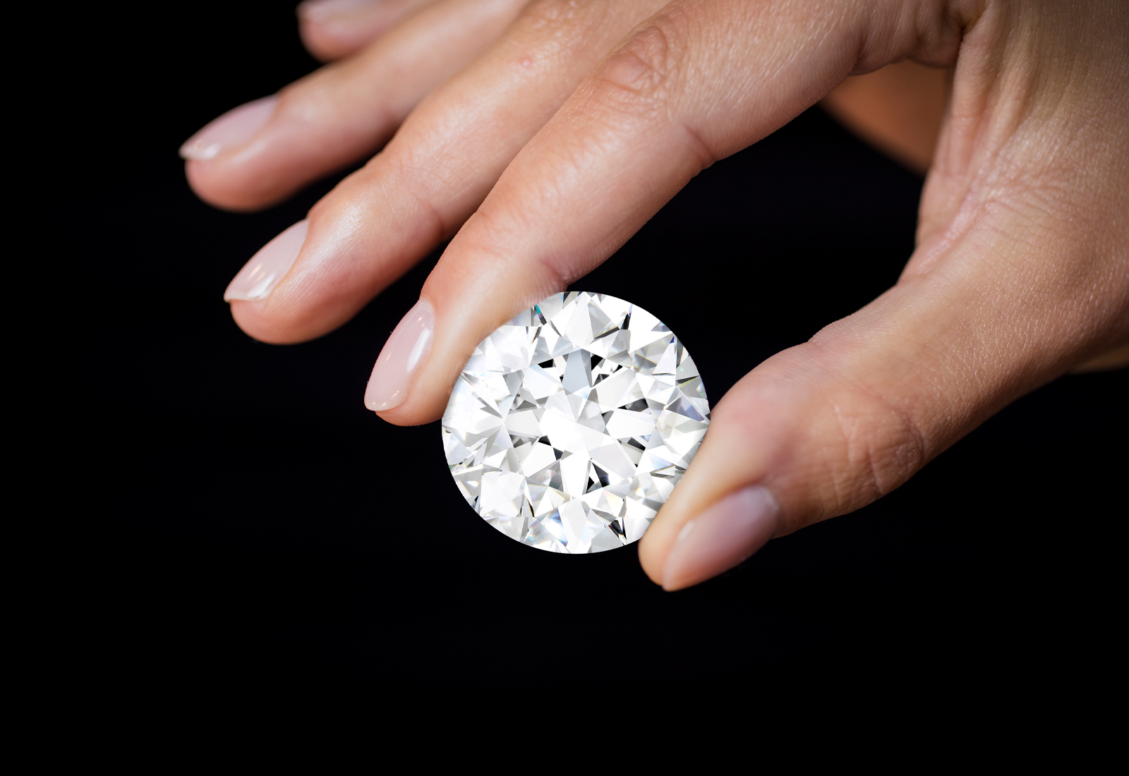 The 4 Cs Unveiled: How to Choose the Perfect Diamond